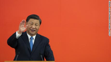 Президент Китая продвигает свой третий срок, несмотря на эскалацию кризиса