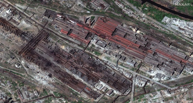 На спутниковом снимке виден металлургический завод «Азовсталь», последний военный опорный пункт Украины, который также служит убежищем для гражданского населения в Мариуполе, Украина, 29 апреля.